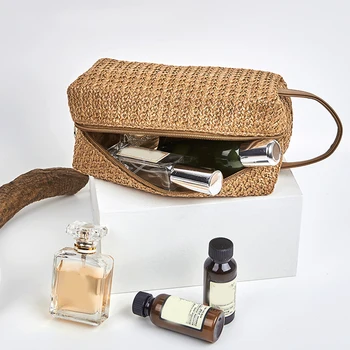 Косметичка из травяного переплетения, многоцелевая женская сумка-органайзер для туалетных принадлежностей, легкая, большой емкости для летних путешествий женщин.