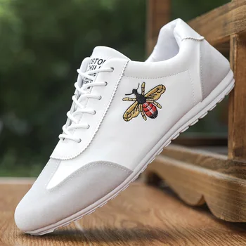 Мужская повседневная обувь, Дизайнерские Лоферы с вышивкой в виде пчелы, Удобная вулканизированная искусственная обувь на мелководье, Дышащая мужская обувь для ходьбы и вождения
