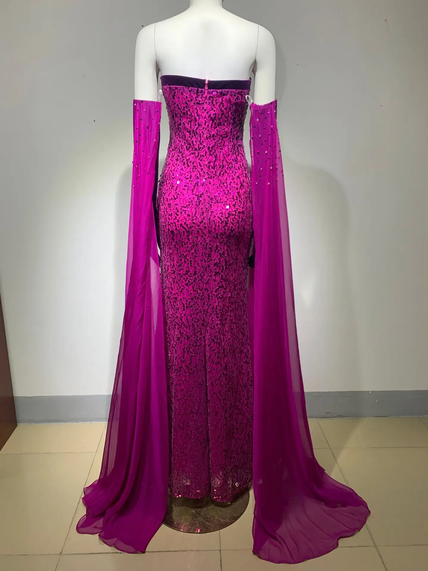 Весеннее вечернее платье Богини Красной ковровой дорожки 2023, Модное роскошное платье с длинным рукавом, фиолетовое платье Макси с глубоким V-образным вырезом, расшитое блестками 2