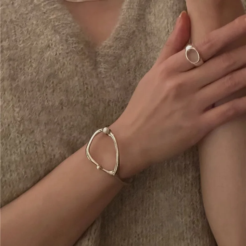 Draweye неправильной геометрической формы металлический браслет для женщин Простая корейская мода Серебристый цвет Основы ретро-украшений Элегантные браслеты 3