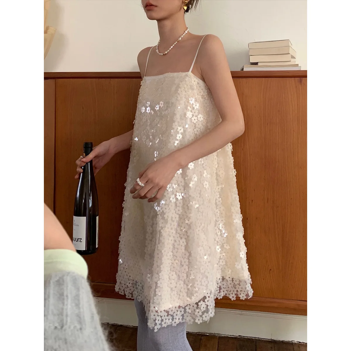 Французское романтическое белое платье-слинг с блестками для женщин 2023, Весеннее новое Сексуальное однотонное платье Миди для вечеринок, банкетов, поездок на работу, Vestidos 1