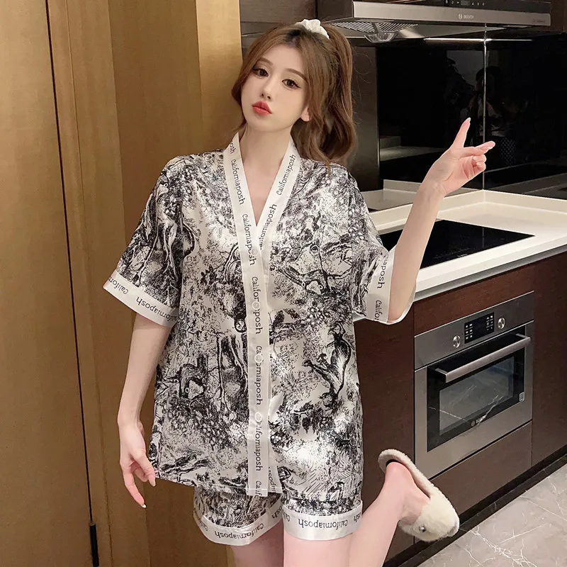 Женская пижама с V-образным вырезом и шелковым атласным принтом, пижамный комплект, пижама с коротким рукавом, Женский комплект из двух предметов для сна, M-3XL 1